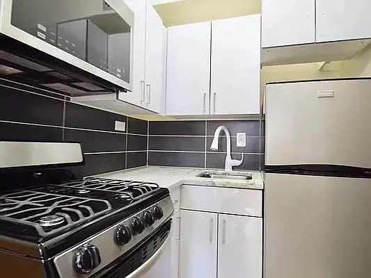 Rented by Compass | media 2