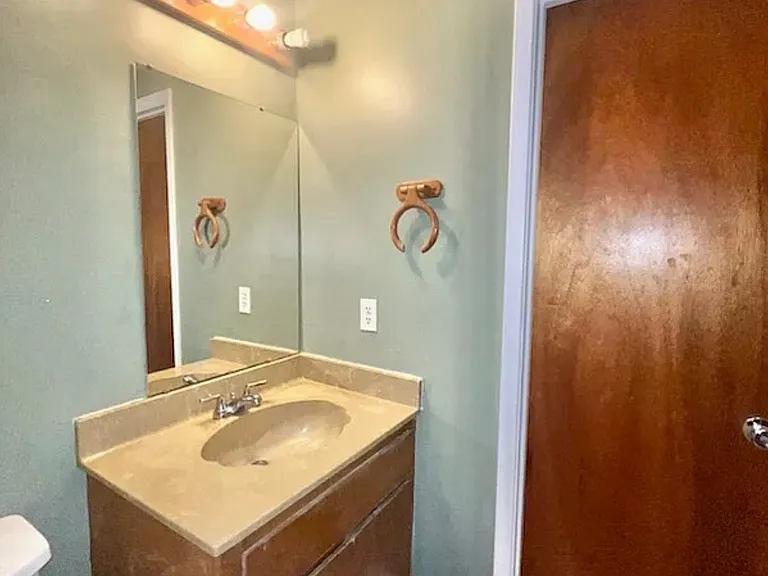 1 Deal Ave NW #D — Photo 11