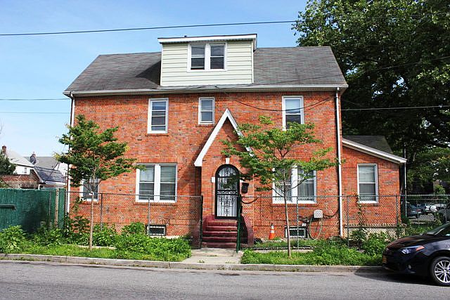 1st image of 8901 215th St