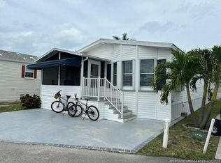 496 Nettles Blvd, Jensen Beach, FL 34957