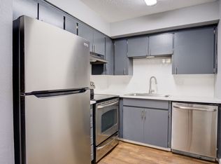 Wornall Place Apartments, Kansas City, MO 64114