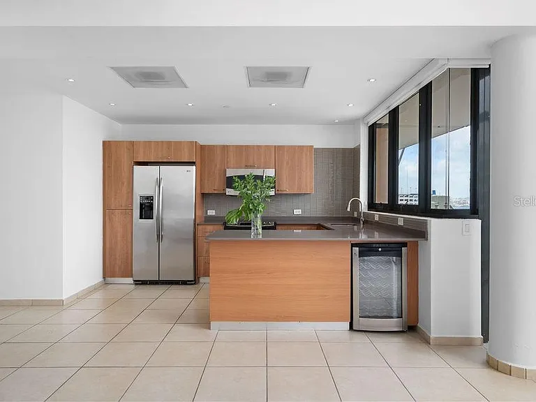 1511 Ponce De Leon Ave #Penthouse 481 — Photo 4