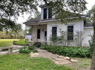 702 Coleman St, Dayton, TX 77535