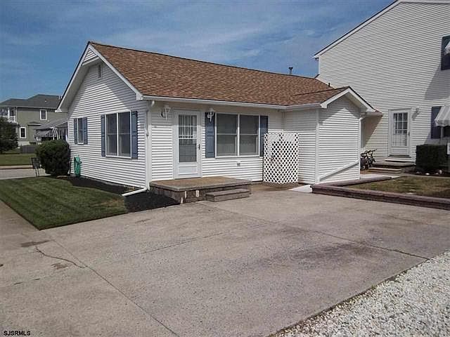 1st image of 3301 Simpson Ave #4