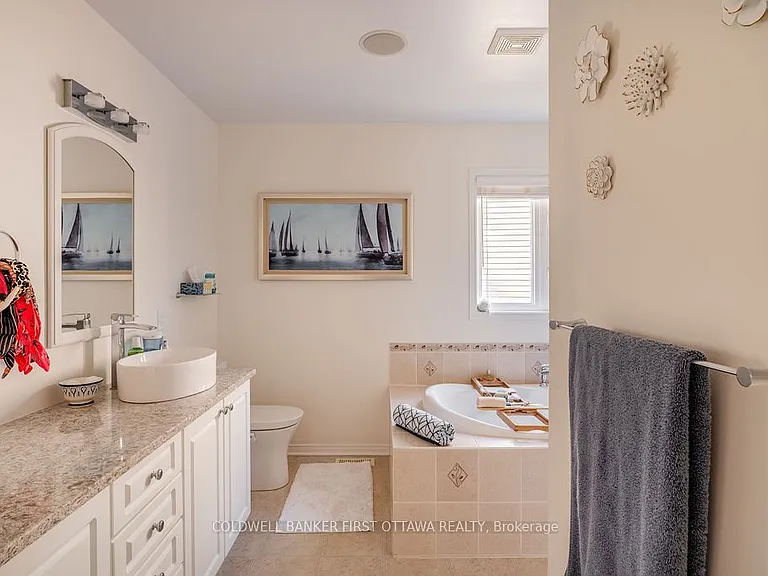 87 Wolff Cres — Photo 25