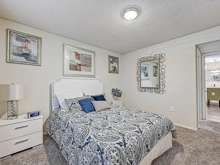St. Johns Forest Apartments — Photo 6