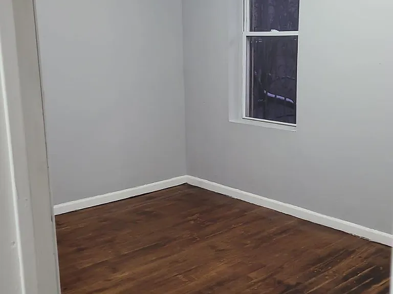 77 2nd St #2 — Photo 1