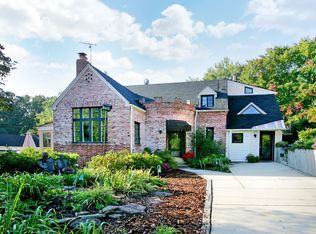 3302 Cummings Ln, Chevy Chase, MD 20815