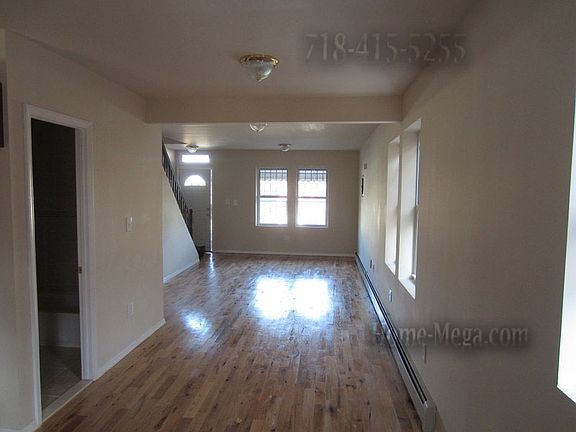 3rd image of 921 E 231st St