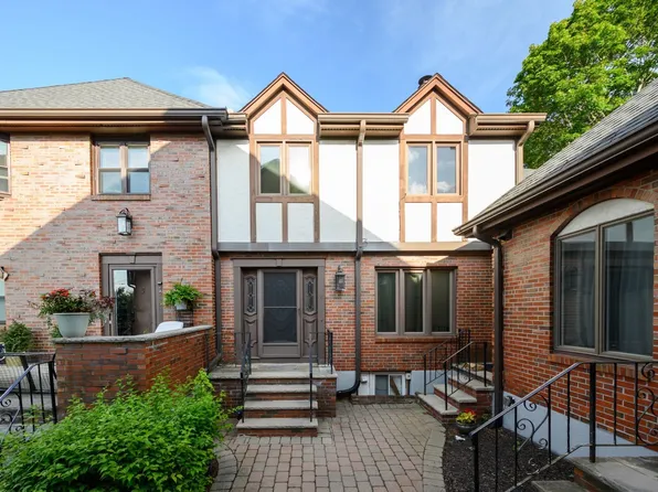 470 Adams St APT 2, Quincy, MA 02169