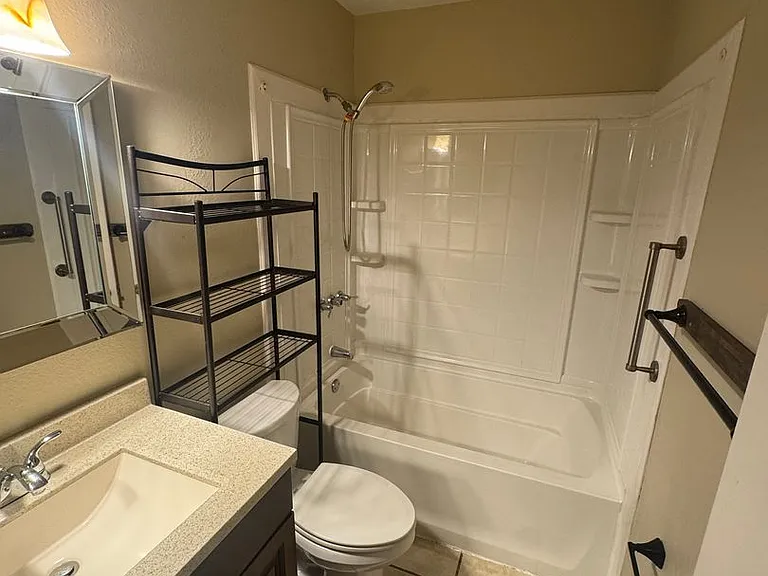 530 Escarole St SE — Photo 24
