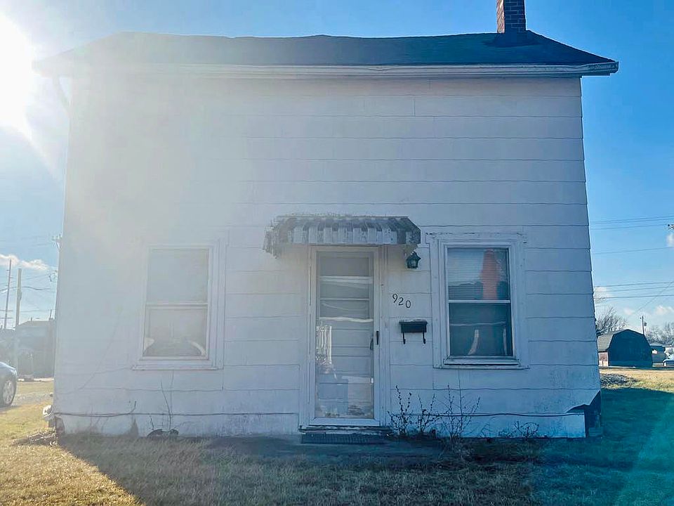 2nd image of 920 Cottage Ave