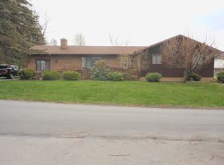 1 Thomas Ln, Jenkins Township, PA 18640