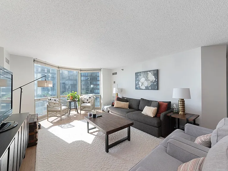 195 N Harbor Dr #1606 — Photo 12