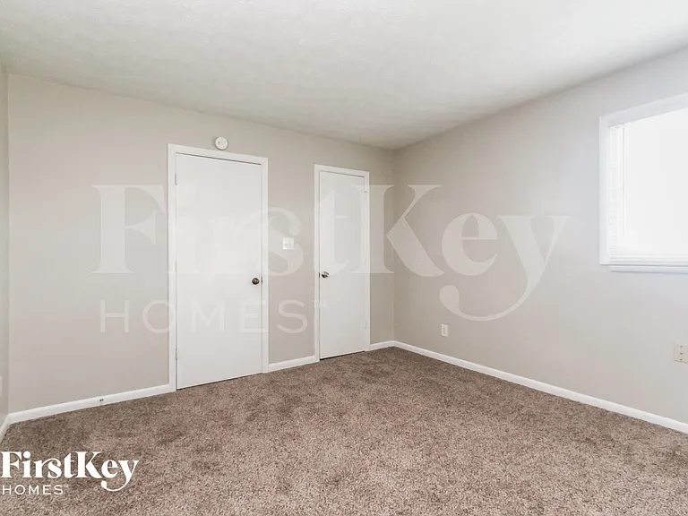 130 Circle Dr — Photo 6