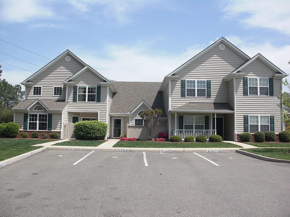 1st image of 4604 Twin Hickory Lake Dr