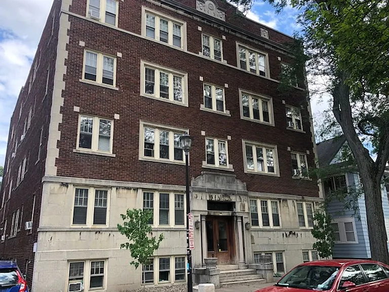 The Benson Apartment Building — Photo 13