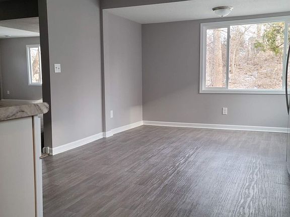 5th image of 597 Hall Ave
