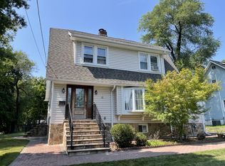 41 McCall Ave, Livingston, NJ 07039