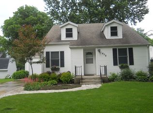 408 S Locust St, Tremont, IL 61568