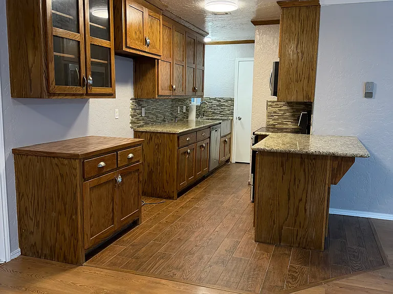 3538 N Santa Fe Ave — Photo 3
