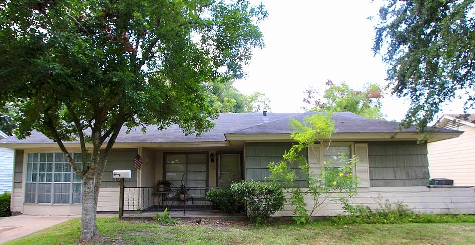 1st image of 8662 Blankenship Dr