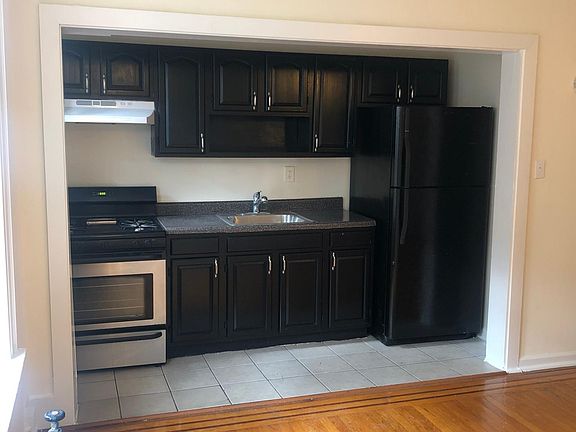 5th image of 40 Lenox Ave APT 210