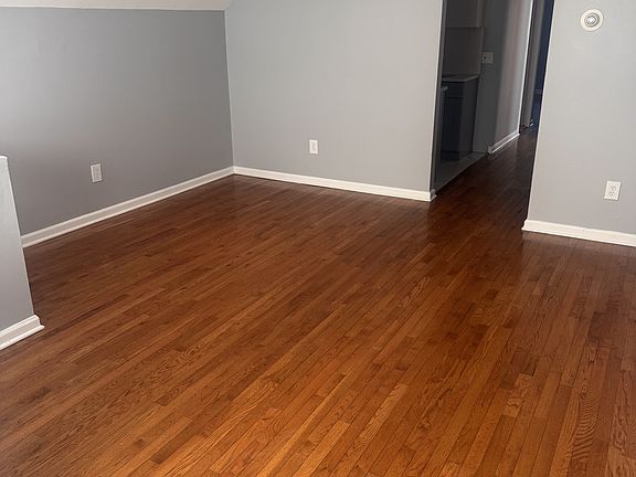 4th image of 125 Dewitt St #3B