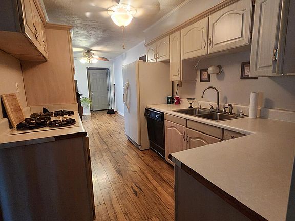4th image of 2203 Powderhouse Rd