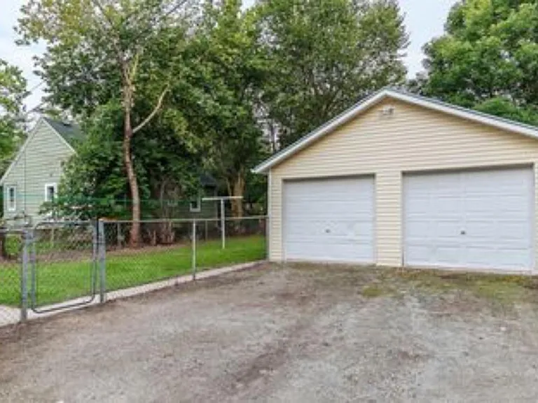 905 S Norwood Ave — Photo 15
