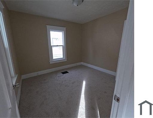 5th image of 508 E 3rd St #1
