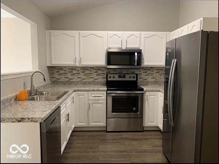 15002 Silver Thorne Way — Photo 7