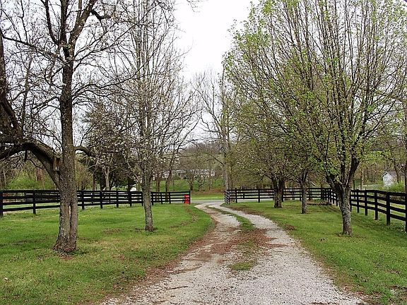 2nd image of 4886 State Highway 1842 N