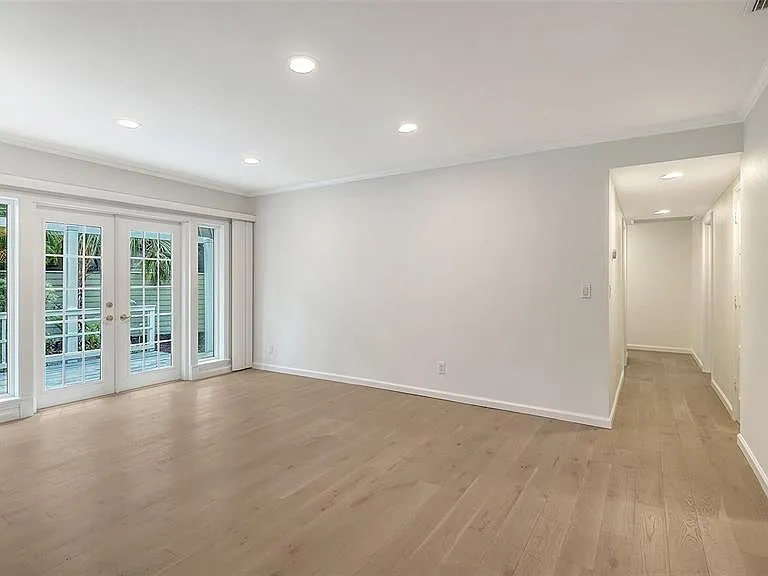 1770 S Oval Dr — Photo 7