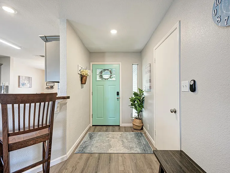 2022 Balsam Way — Photo 5