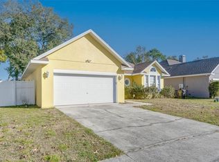 141 W Grossenbacher Dr, Apopka, FL 32712