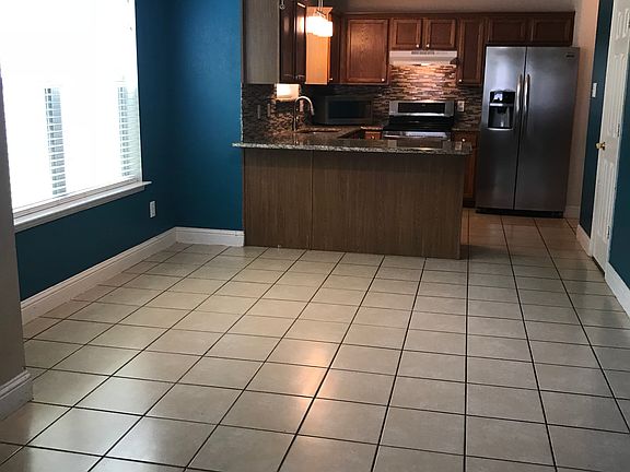 Open concept kitchen 