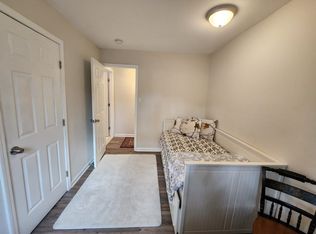 2050 Cherri Dr, Falls Church, VA 22043