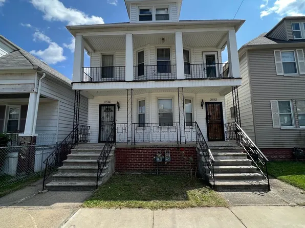 2392 Neibel St, Hamtramck, MI 48212