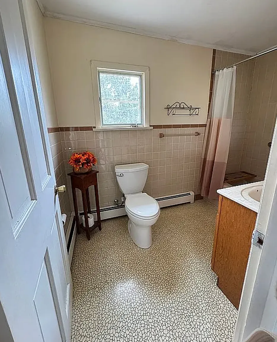 5 bed, 1392 sqft, $900 — Photo 4