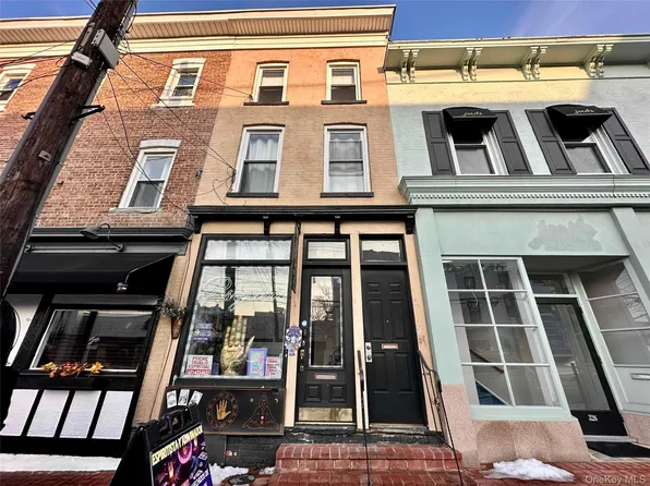 320 New York Ave Floor 3, Huntington, NY 11743