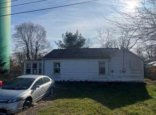 10 Ravish Rd, Hudson, NY 12534