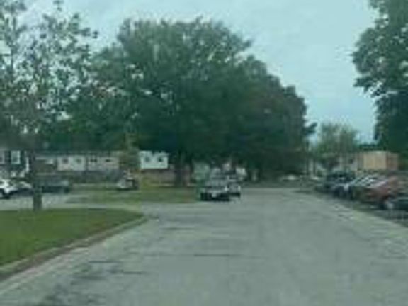 Exterior Neighborhood (street photo)
