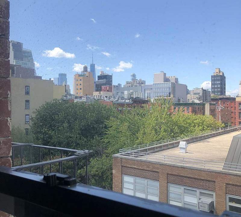 1st image of 166 Norfolk St APT 5A