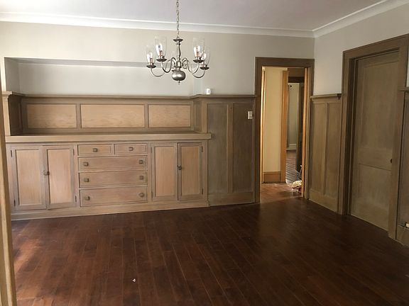 3rd image of 3129 S Vermont Ave #1