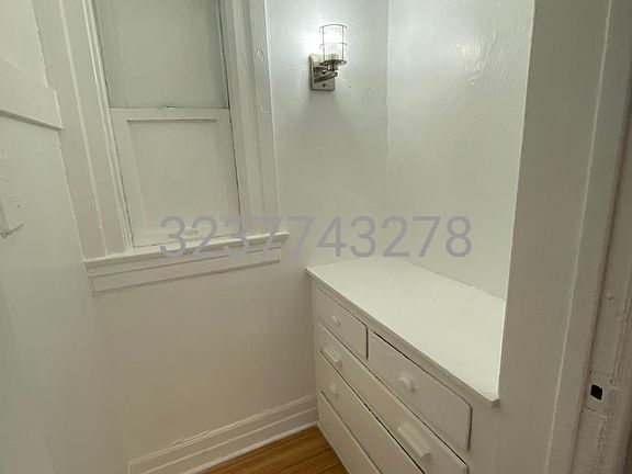 4th image of 1647 W 11th St APT 108