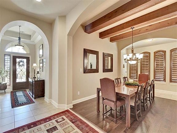 5th image of 2708 Woodland Hills Cv