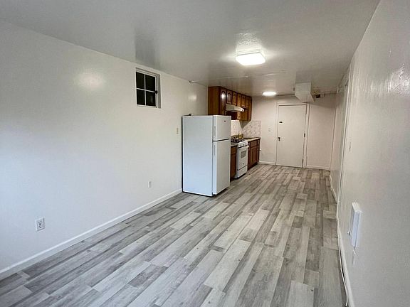 4th image of 2622 McAllister St #B