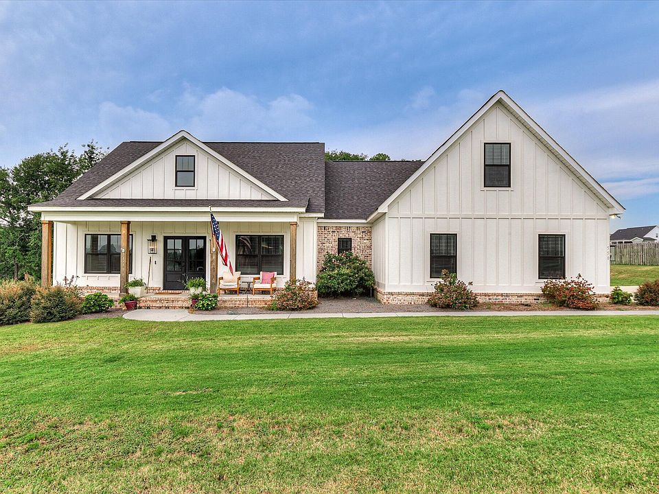 1st image of 558 Annison Pointe Ct