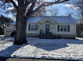 141 E Prospect St, Lyndon Station, WI 53944